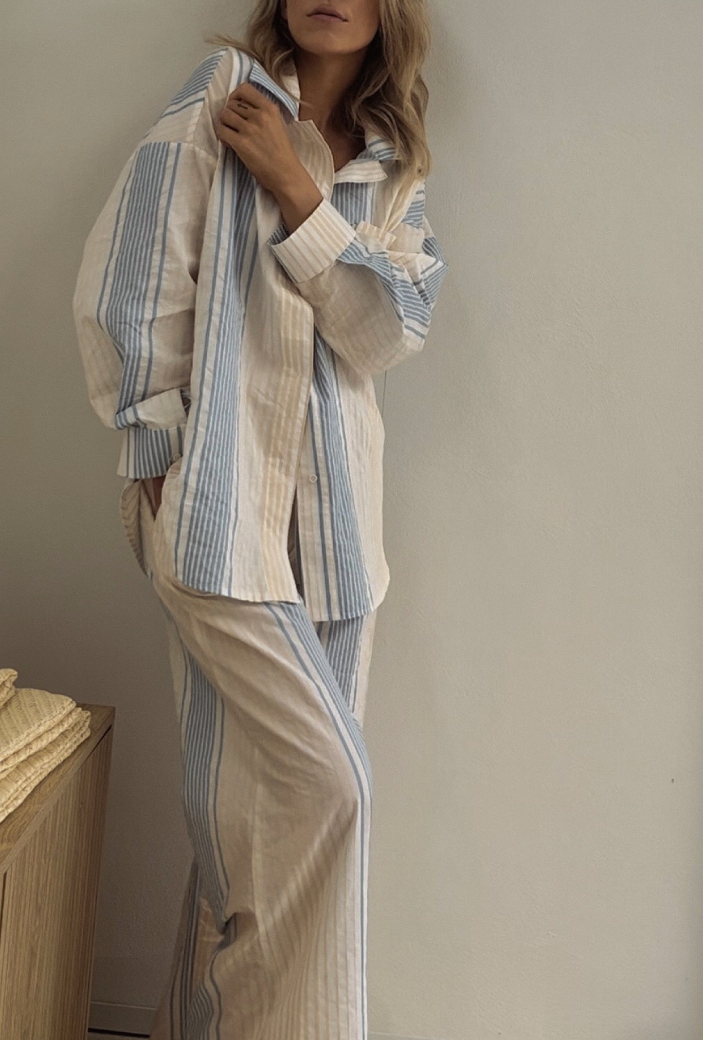 SIGNATURE LONG PANTS - BEIGE/BLUE STRIPE
